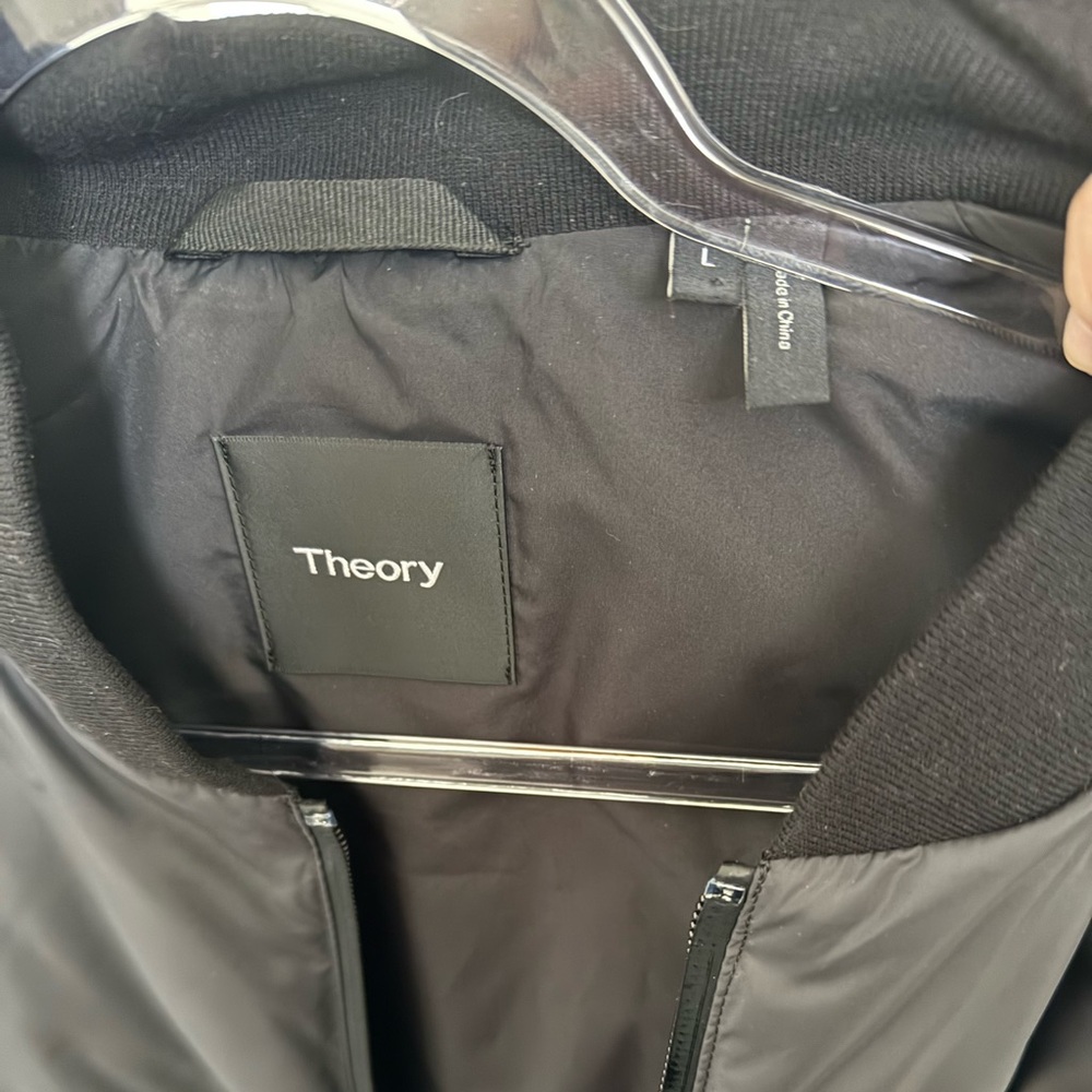 Men’s Black Theory Puffer Vest NWOT - Picture 5 of 13